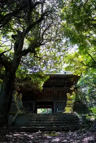 降松神社の山門・神門