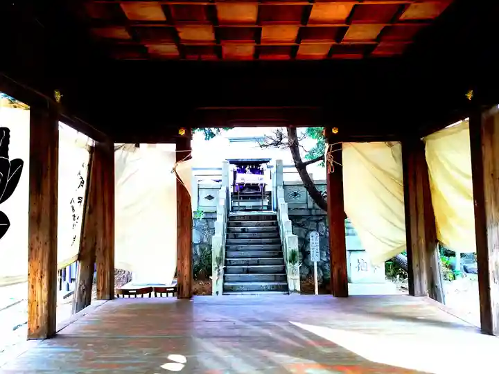 八幡神社の本殿・本堂