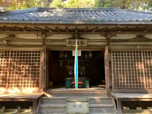 長岳寺の本殿・本堂