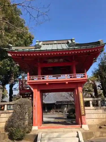 延命寺(身代り不動尊)の山門