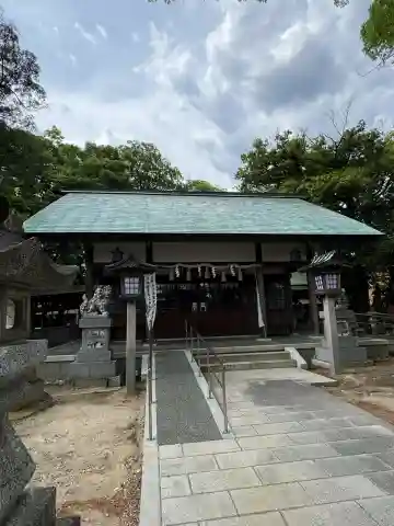 六所社(金城町)の{uncategorized: "未分類", other: "その他", undefined: "問題あり", building: "その他建物", grave: "お墓", sacred_gate: "鳥居", guardian: "狛犬", statue: "像", buddha: "仏像", history: "歴史", nature: "自然", garden: "庭園", animal: "動物", pagoda: "塔", temizu: "手水舎", mountain_gate: "山門・神門", sanctuary: "本殿・本堂", subordinate: "末社・摂社", art: "芸術", scenery: "景色", jizo: "地蔵", ema: "絵馬", goshuin: "御朱印", omikuji: "おみくじ", items: "授与品その他", amulet: "お守り", goshuincho: "御朱印帳", eats: "食事", festival: "お祭り", votive_dance: "神楽", shichigosan: "七五三参", wedding: "結婚式", experience: "体験その他", initially: "初詣", around: "周辺", anti_infection: "感染症対策"}