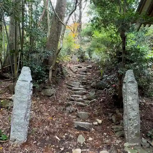 足尾神社本宮・奥宮の建物その他