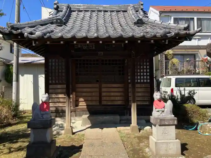高松柳稲荷神社の{uncategorized: "未分類", other: "その他", undefined: "問題あり", building: "その他建物", grave: "お墓", sacred_gate: "鳥居", guardian: "狛犬", statue: "像", buddha: "仏像", history: "歴史", nature: "自然", garden: "庭園", animal: "動物", pagoda: "塔", temizu: "手水舎", mountain_gate: "山門・神門", sanctuary: "本殿・本堂", subordinate: "末社・摂社", art: "芸術", scenery: "景色", jizo: "地蔵", ema: "絵馬", goshuin: "御朱印", omikuji: "おみくじ", items: "授与品その他", amulet: "お守り", goshuincho: "御朱印帳", eats: "食事", festival: "お祭り", votive_dance: "神楽", shichigosan: "七五三参", wedding: "結婚式", experience: "体験その他", initially: "初詣", around: "周辺", anti_infection: "感染症対策"}