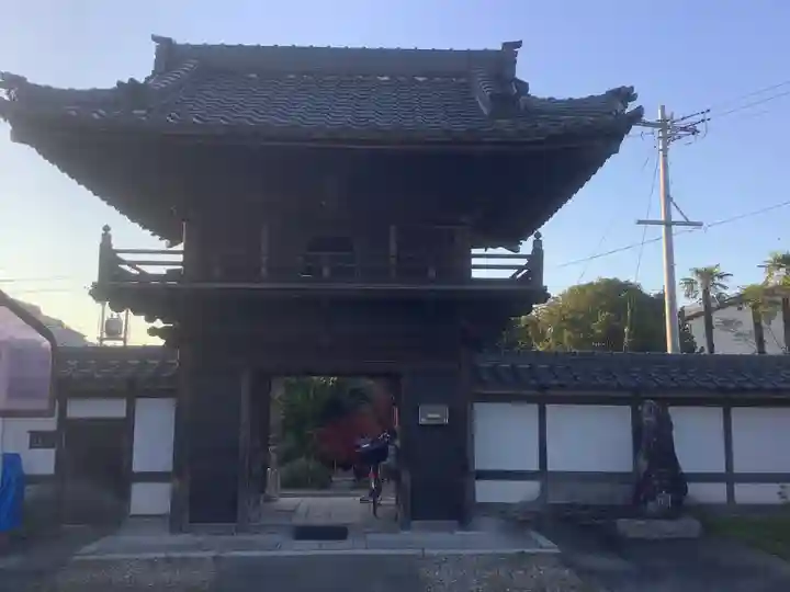 阿弥陀寺の山門・神門