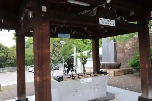 福島縣護國神社の手水舎