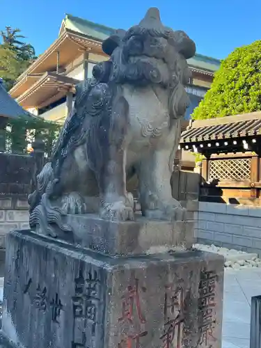 成田山新勝寺の狛犬