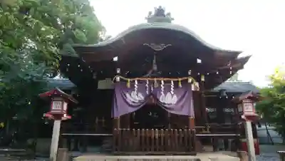離宮八幡宮の本殿・本堂