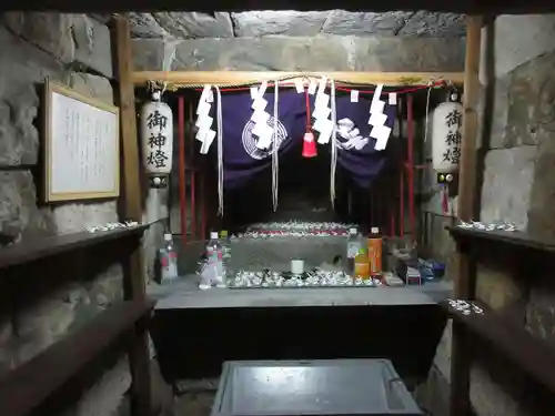 江島杉山神社の本殿・本堂