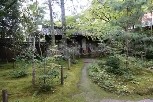蓮華寺（洛北蓮華寺）の周辺