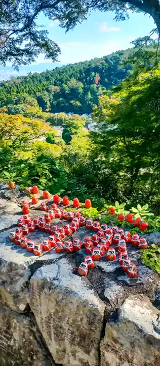 勝尾寺の{uncategorized: "未分類", other: "その他", undefined: "問題あり", building: "その他建物", grave: "お墓", sacred_gate: "鳥居", guardian: "狛犬", statue: "像", buddha: "仏像", history: "歴史", nature: "自然", garden: "庭園", animal: "動物", pagoda: "塔", temizu: "手水舎", mountain_gate: "山門・神門", sanctuary: "本殿・本堂", subordinate: "末社・摂社", art: "芸術", scenery: "景色", jizo: "地蔵", ema: "絵馬", goshuin: "御朱印", omikuji: "おみくじ", items: "授与品その他", amulet: "お守り", goshuincho: "御朱印帳", eats: "食事", festival: "お祭り", votive_dance: "神楽", shichigosan: "七五三参", wedding: "結婚式", experience: "体験その他", initially: "初詣", around: "周辺", anti_infection: "感染症対策"}