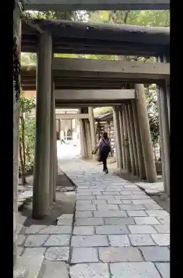 銭洗弁財天宇賀福神社の{uncategorized: "未分類", other: "その他", undefined: "問題あり", building: "その他建物", grave: "お墓", sacred_gate: "鳥居", guardian: "狛犬", statue: "像", buddha: "仏像", history: "歴史", nature: "自然", garden: "庭園", animal: "動物", pagoda: "塔", temizu: "手水舎", mountain_gate: "山門・神門", sanctuary: "本殿・本堂", subordinate: "末社・摂社", art: "芸術", scenery: "景色", jizo: "地蔵", ema: "絵馬", goshuin: "御朱印", omikuji: "おみくじ", items: "授与品その他", amulet: "お守り", goshuincho: "御朱印帳", eats: "食事", festival: "お祭り", votive_dance: "神楽", shichigosan: "七五三参", wedding: "結婚式", experience: "体験その他", initially: "初詣", around: "周辺", anti_infection: "感染症対策"}