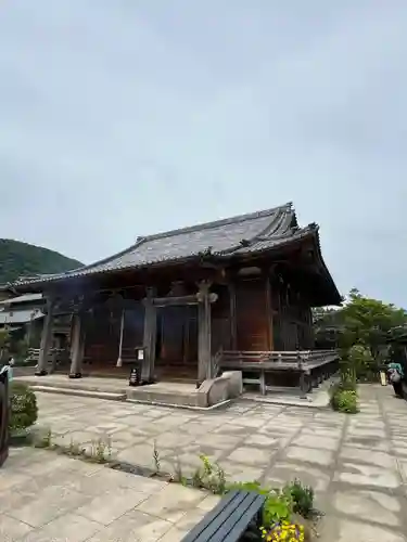 慈眼寺の本殿・本堂
