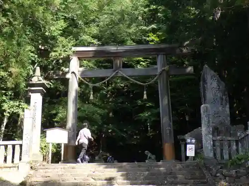 戸隠神社宝光社の鳥居