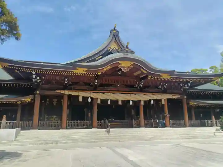 寒川神社の{uncategorized: "未分類", other: "その他", undefined: "問題あり", building: "その他建物", grave: "お墓", sacred_gate: "鳥居", guardian: "狛犬", statue: "像", buddha: "仏像", history: "歴史", nature: "自然", garden: "庭園", animal: "動物", pagoda: "塔", temizu: "手水舎", mountain_gate: "山門・神門", sanctuary: "本殿・本堂", subordinate: "末社・摂社", art: "芸術", scenery: "景色", jizo: "地蔵", ema: "絵馬", goshuin: "御朱印", omikuji: "おみくじ", items: "授与品その他", amulet: "お守り", goshuincho: "御朱印帳", eats: "食事", festival: "お祭り", votive_dance: "神楽", shichigosan: "七五三参", wedding: "結婚式", experience: "体験その他", initially: "初詣", around: "周辺", anti_infection: "感染症対策"}