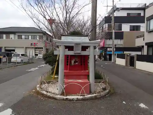 清明稲荷の鳥居