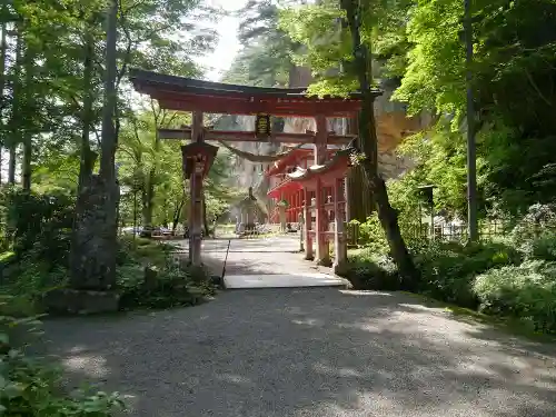 達谷西光寺の鳥居