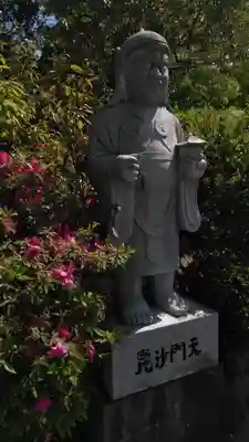 海心寺の像