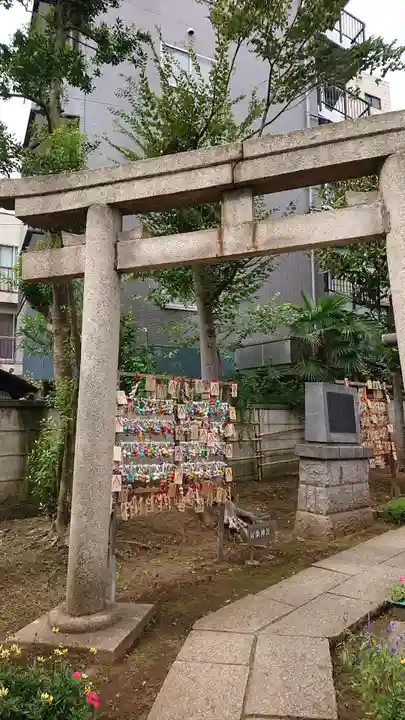 高円寺氷川神社の鳥居