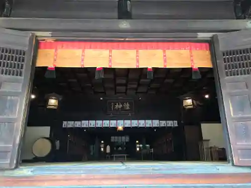 四柱神社の本殿