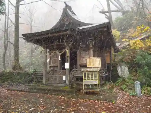 戸隠神社九頭龍社の本殿