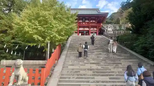 鶴岡八幡宮の本殿・本堂