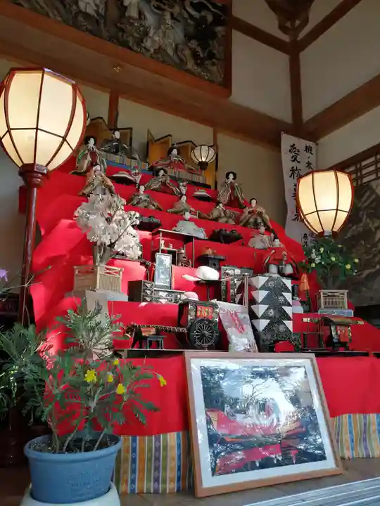 椎尾山薬王院の授与品その他