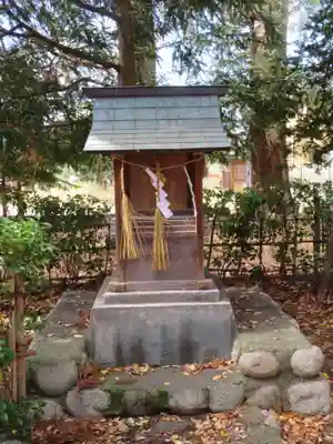 筑摩神社の末社・摂社