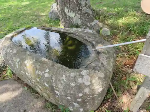 旗挙八幡宮の手水舎