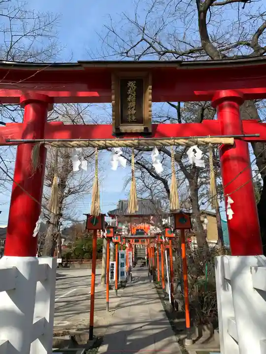 塚越稲荷神社の鳥居