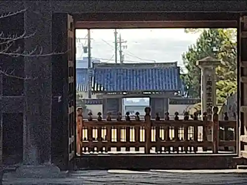 大樹寺（松安院大樹寺）の山門・神門