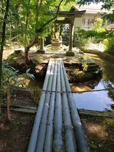 春日神社の末社