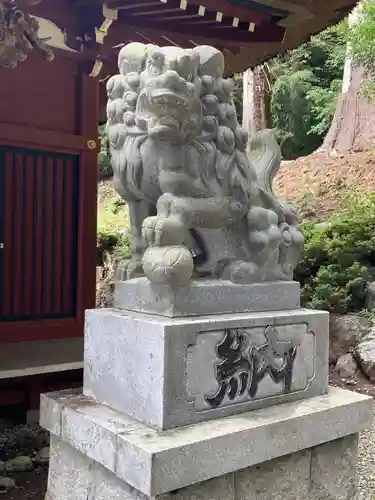 八王寺の狛犬