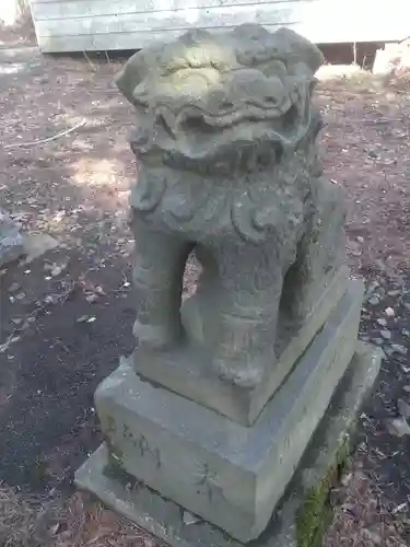 鎧神社の狛犬