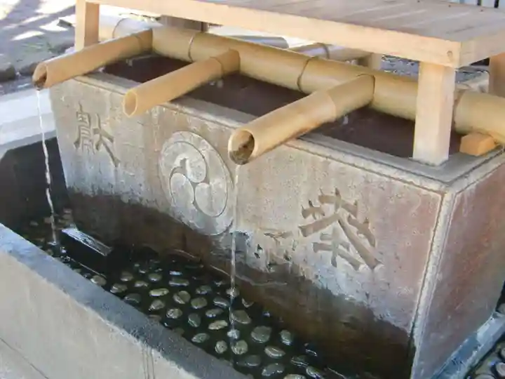 井草八幡宮の手水舎