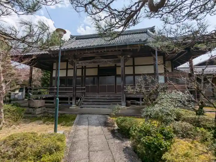 慶照寺の{uncategorized: "未分類", other: "その他", undefined: "問題あり", building: "その他建物", grave: "お墓", sacred_gate: "鳥居", guardian: "狛犬", statue: "像", buddha: "仏像", history: "歴史", nature: "自然", garden: "庭園", animal: "動物", pagoda: "塔", temizu: "手水舎", mountain_gate: "山門・神門", sanctuary: "本殿・本堂", subordinate: "末社・摂社", art: "芸術", scenery: "景色", jizo: "地蔵", ema: "絵馬", goshuin: "御朱印", omikuji: "おみくじ", items: "授与品その他", amulet: "お守り", goshuincho: "御朱印帳", eats: "食事", festival: "お祭り", votive_dance: "神楽", shichigosan: "七五三参", wedding: "結婚式", experience: "体験その他", initially: "初詣", around: "周辺", anti_infection: "感染症対策"}