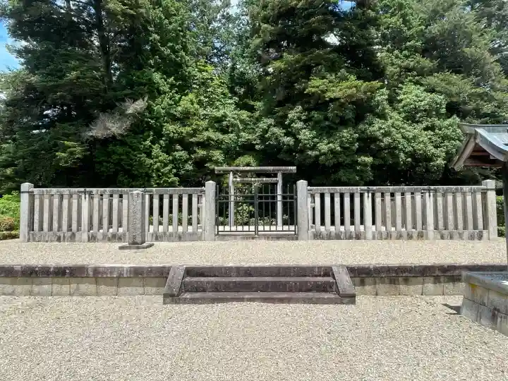 光仁天皇陵(田原東陵)(奈良県)