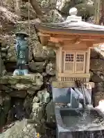 大日寺奥の院爪彫薬師の{uncategorized: "未分類", other: "その他", undefined: "問題あり", building: "その他建物", grave: "お墓", sacred_gate: "鳥居", guardian: "狛犬", statue: "像", buddha: "仏像", history: "歴史", nature: "自然", garden: "庭園", animal: "動物", pagoda: "塔", temizu: "手水舎", mountain_gate: "山門・神門", sanctuary: "本殿・本堂", subordinate: "末社・摂社", art: "芸術", scenery: "景色", jizo: "地蔵", ema: "絵馬", goshuin: "御朱印", omikuji: "おみくじ", items: "授与品その他", amulet: "お守り", goshuincho: "御朱印帳", eats: "食事", festival: "お祭り", votive_dance: "神楽", shichigosan: "七五三参", wedding: "結婚式", experience: "体験その他", initially: "初詣", around: "周辺", anti_infection: "感染症対策"}