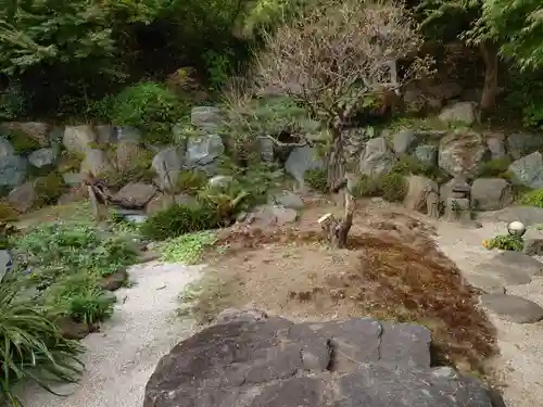 五所八幡宮の庭園