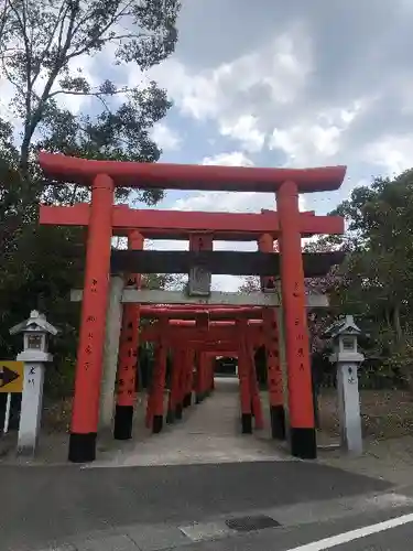 一葉稲荷神社の鳥居