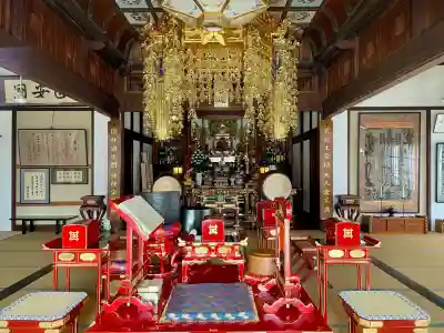 浄瀧寺の{uncategorized: "未分類", other: "その他", undefined: "問題あり", building: "その他建物", grave: "お墓", sacred_gate: "鳥居", guardian: "狛犬", statue: "像", buddha: "仏像", history: "歴史", nature: "自然", garden: "庭園", animal: "動物", pagoda: "塔", temizu: "手水舎", mountain_gate: "山門・神門", sanctuary: "本殿・本堂", subordinate: "末社・摂社", art: "芸術", scenery: "景色", jizo: "地蔵", ema: "絵馬", goshuin: "御朱印", omikuji: "おみくじ", items: "授与品その他", amulet: "お守り", goshuincho: "御朱印帳", eats: "食事", festival: "お祭り", votive_dance: "神楽", shichigosan: "七五三参", wedding: "結婚式", experience: "体験その他", initially: "初詣", around: "周辺", anti_infection: "感染症対策"}