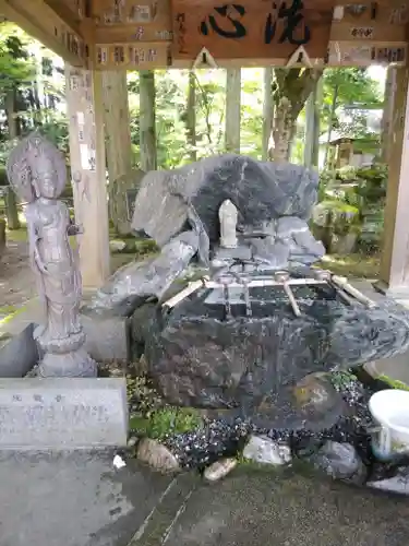 如法寺（鳥追観音）の手水