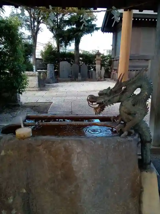 寒川神社の手水舎