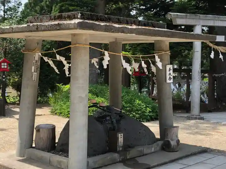 天照御祖神社の手水舎