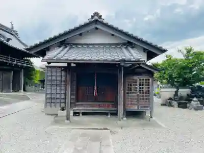 正眼院の{uncategorized: "未分類", other: "その他", undefined: "問題あり", building: "その他建物", grave: "お墓", sacred_gate: "鳥居", guardian: "狛犬", statue: "像", buddha: "仏像", history: "歴史", nature: "自然", garden: "庭園", animal: "動物", pagoda: "塔", temizu: "手水舎", mountain_gate: "山門・神門", sanctuary: "本殿・本堂", subordinate: "末社・摂社", art: "芸術", scenery: "景色", jizo: "地蔵", ema: "絵馬", goshuin: "御朱印", omikuji: "おみくじ", items: "授与品その他", amulet: "お守り", goshuincho: "御朱印帳", eats: "食事", festival: "お祭り", votive_dance: "神楽", shichigosan: "七五三参", wedding: "結婚式", experience: "体験その他", initially: "初詣", around: "周辺", anti_infection: "感染症対策"}