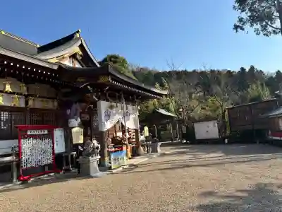 恩智神社の{uncategorized: "未分類", other: "その他", undefined: "問題あり", building: "その他建物", grave: "お墓", sacred_gate: "鳥居", guardian: "狛犬", statue: "像", buddha: "仏像", history: "歴史", nature: "自然", garden: "庭園", animal: "動物", pagoda: "塔", temizu: "手水舎", mountain_gate: "山門・神門", sanctuary: "本殿・本堂", subordinate: "末社・摂社", art: "芸術", scenery: "景色", jizo: "地蔵", ema: "絵馬", goshuin: "御朱印", omikuji: "おみくじ", items: "授与品その他", amulet: "お守り", goshuincho: "御朱印帳", eats: "食事", festival: "お祭り", votive_dance: "神楽", shichigosan: "七五三参", wedding: "結婚式", experience: "体験その他", initially: "初詣", around: "周辺", anti_infection: "感染症対策"}