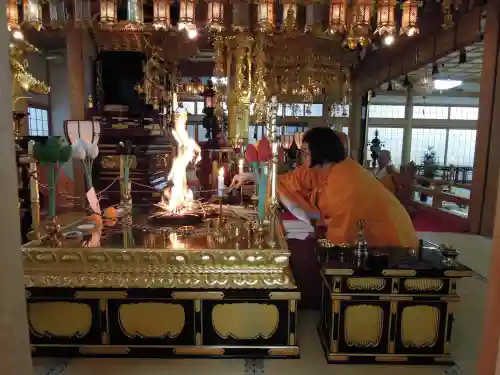 仁玄寺の本殿・本堂