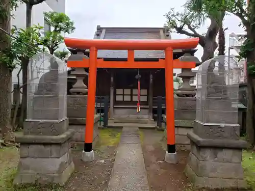妻戀御社 稲荷神社の鳥居