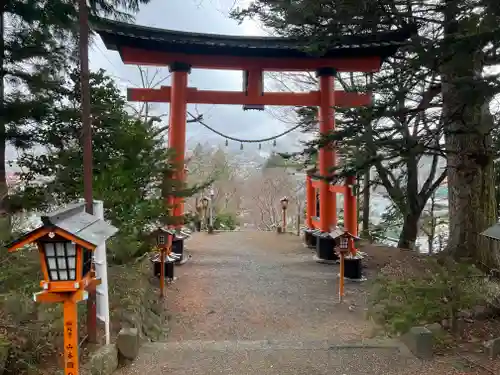 新倉富士浅間神社の鳥居