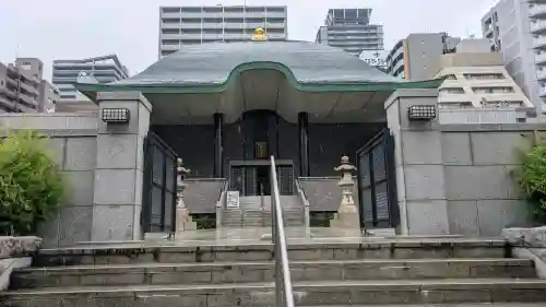 （東本願寺）天満別院の{uncategorized: "未分類", other: "その他", undefined: "問題あり", building: "その他建物", grave: "お墓", sacred_gate: "鳥居", guardian: "狛犬", statue: "像", buddha: "仏像", history: "歴史", nature: "自然", garden: "庭園", animal: "動物", pagoda: "塔", temizu: "手水舎", mountain_gate: "山門・神門", sanctuary: "本殿・本堂", subordinate: "末社・摂社", art: "芸術", scenery: "景色", jizo: "地蔵", ema: "絵馬", goshuin: "御朱印", omikuji: "おみくじ", items: "授与品その他", amulet: "お守り", goshuincho: "御朱印帳", eats: "食事", festival: "お祭り", votive_dance: "神楽", shichigosan: "七五三参", wedding: "結婚式", experience: "体験その他", initially: "初詣", around: "周辺", anti_infection: "感染症対策"}
