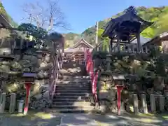 三方石観世音の建物その他